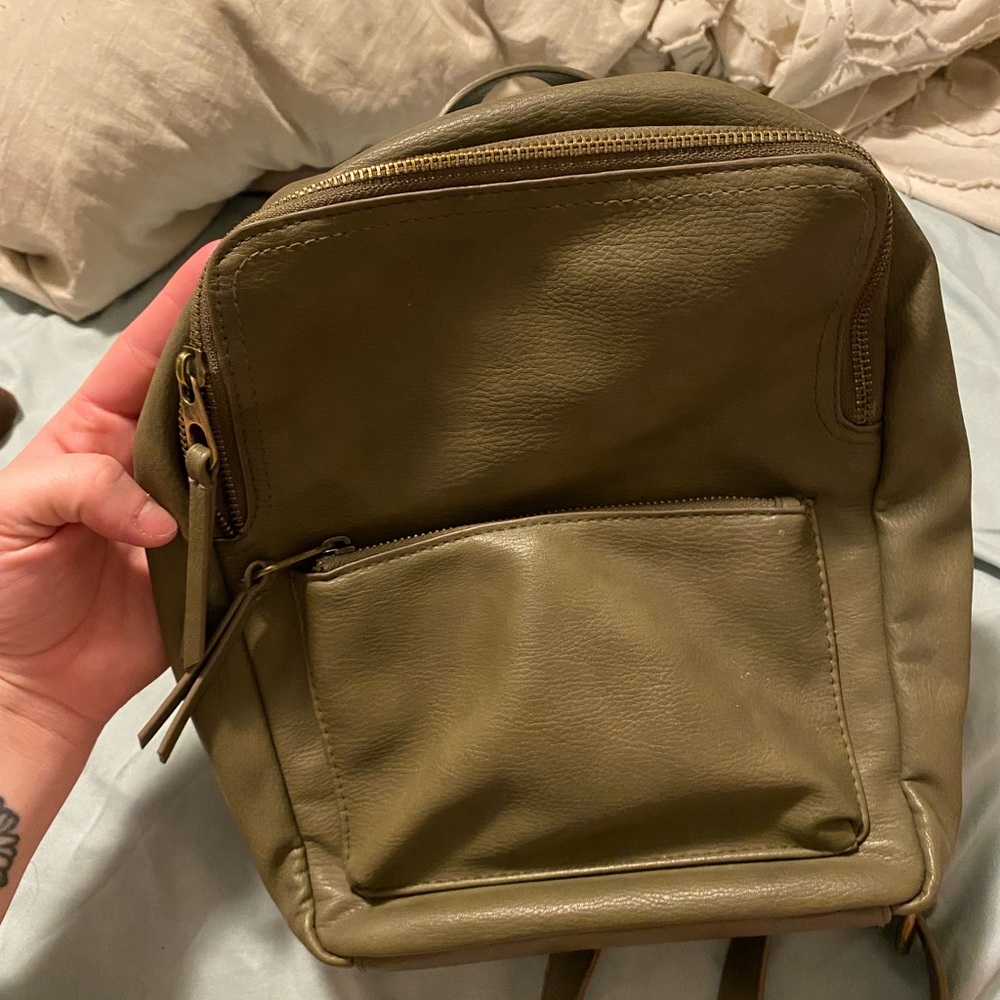 Medium sized backpack purse/tote
